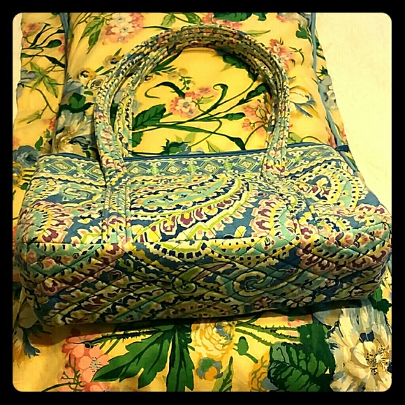 Authentic VERA BRADLEY BAG