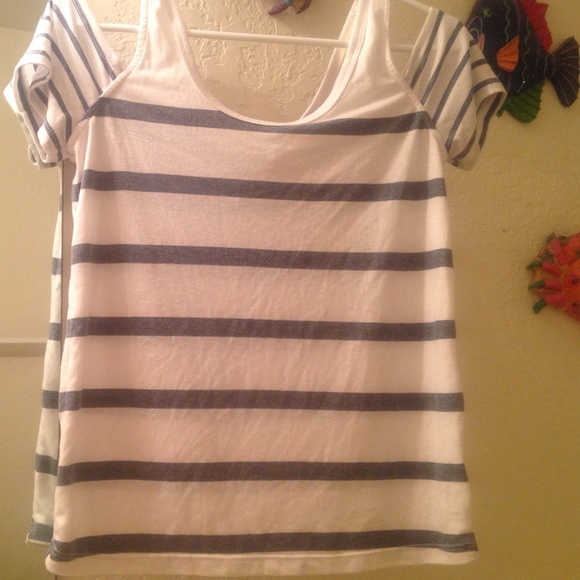 Peek a boo short sleeve top