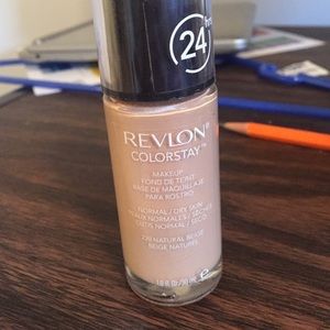 Revlon color stay foundation