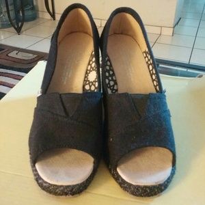 Black Toms wedges