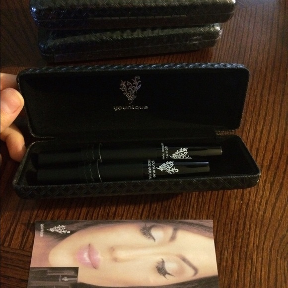 Younique Mascara