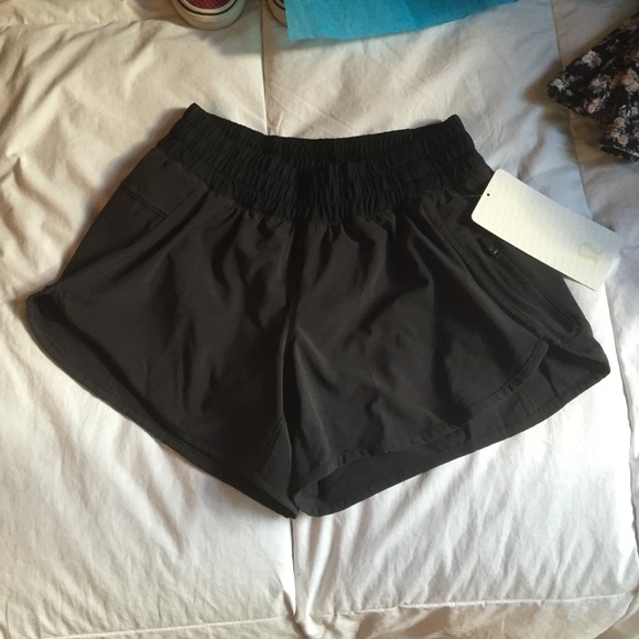 Lululemon running shorts and Lulu tank top BUNDLE