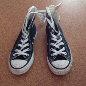 Black converse high tops