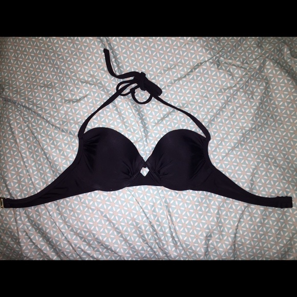Black bikini top (Xhilaration)
