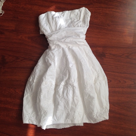 Strapless dress