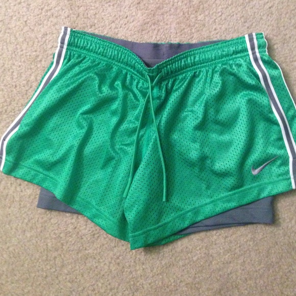 Green nike running shorts w/ spandex