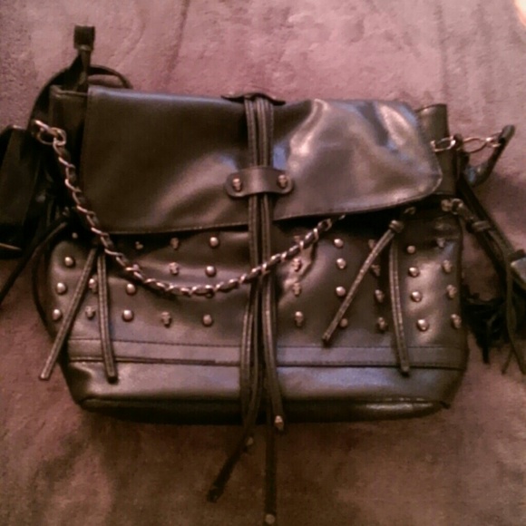 Black skull purse