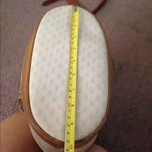 More photos w/ measurements of Gucci bucket bag