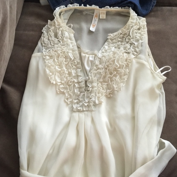 Dressy shirt perfect for work
