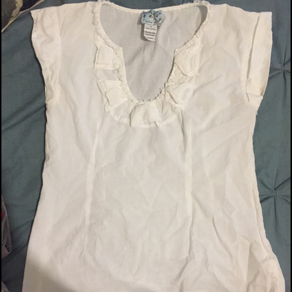 Super cute white blouse