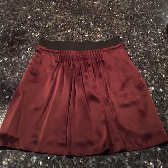 Maroon silk Banana Republic skirt