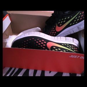 Nike Free Runs 5.0