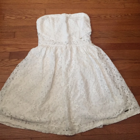 White lace dress