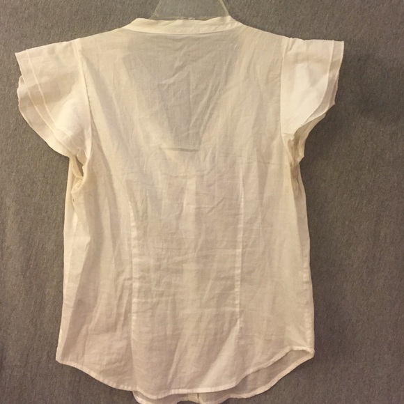 Cute White Blouse - Picture 4 of 4