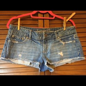 American Eagle denim Jean shorts size 8!