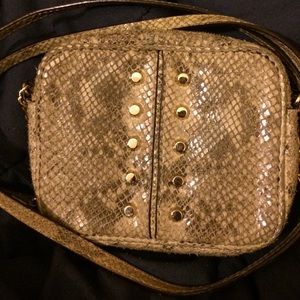 Micheal kors reptile crossbody