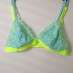 PINK Victoria's Secret Lace bra