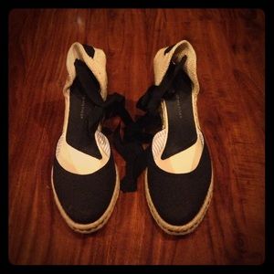 Tommy Hilfiger Black Wedges/Espadrilles