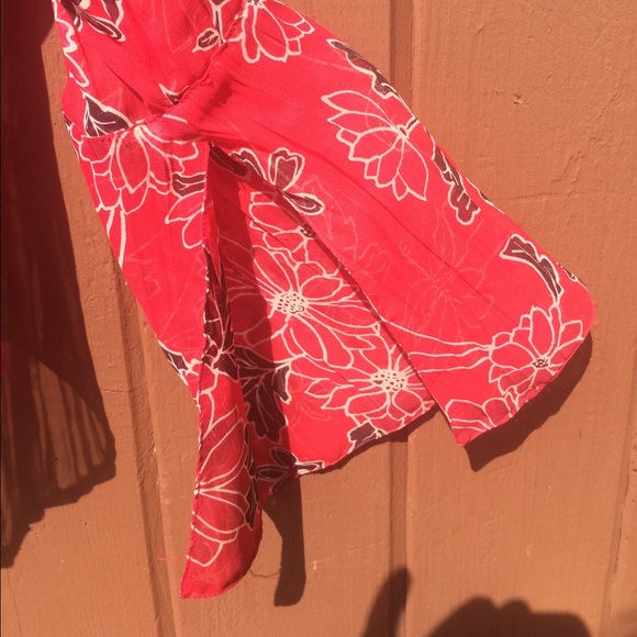 Fun sheer red/black/white flower top. - Picture 2 of 4