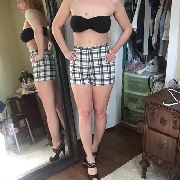 American Apparel plaid hotshort size S