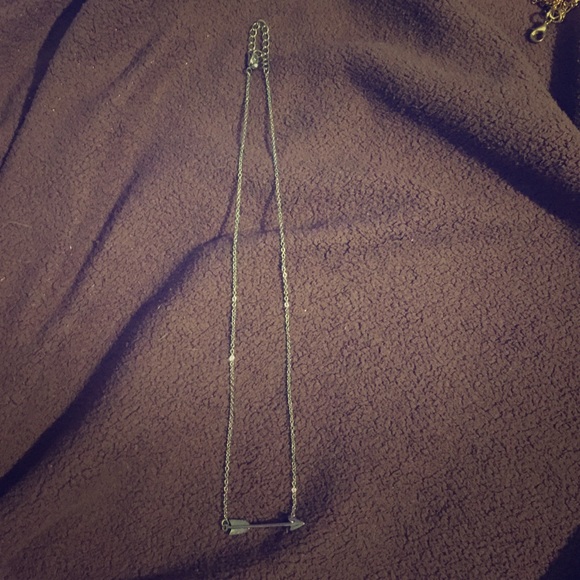 Arrow necklace