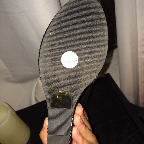 Black patterned wedges!! - Picture 2 of 2