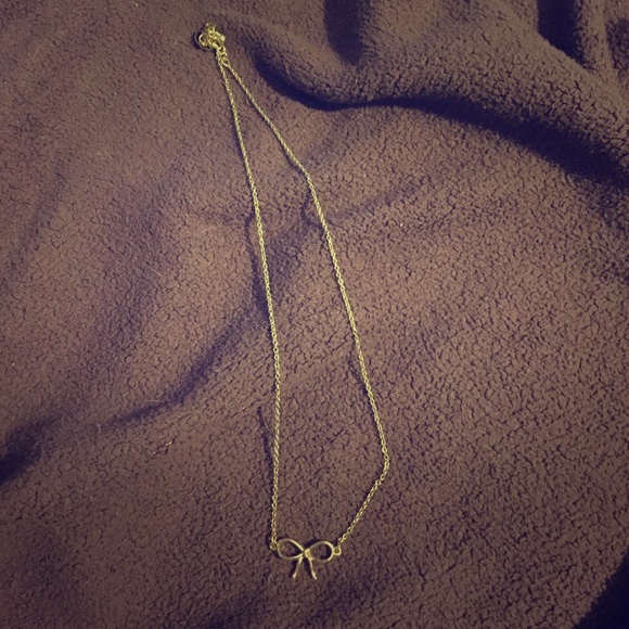 A bow necklace