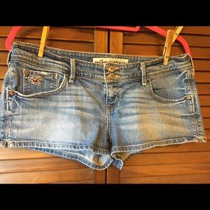 Hollister denim shorts size 9!