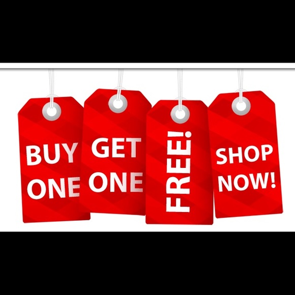 🎯 BOGO FREE!!! Of equal or lesser💲 items marked