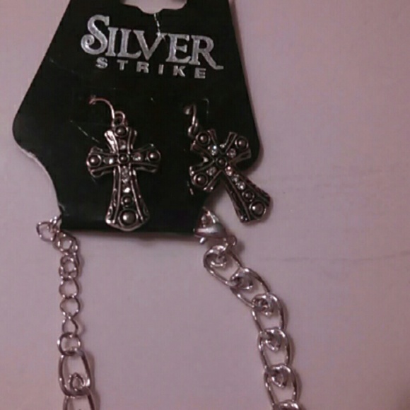 Necklace earrings - Picture 3 of 3