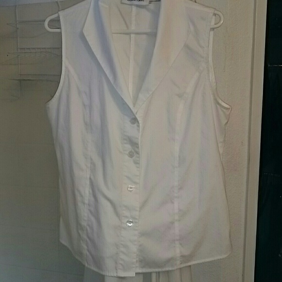 Sleeveless blouse