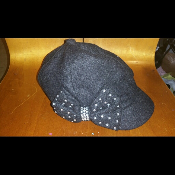 Women's Black Hat with Bow & Rhinestones