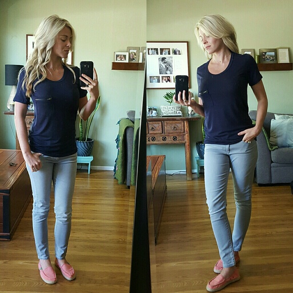 RESERVED Perfect Navy Tee w/Cute Zipper Pocket - Picture 3 of 3
