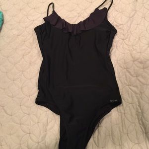 1 piece Ruffle swimsuit