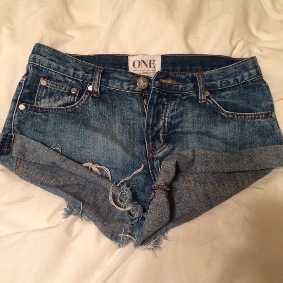❌SOLD❌One teaspoon denim shorts- bandits