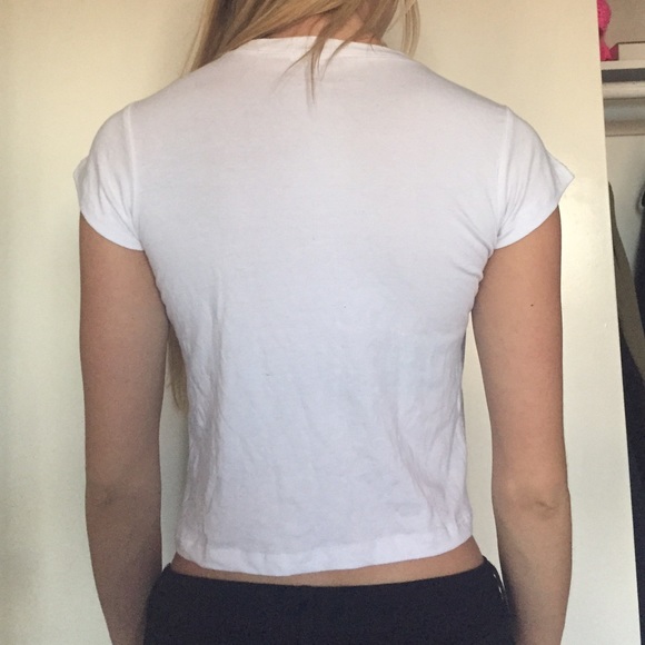 Brandy Melville patterned pocket tee - Picture 3 of 3