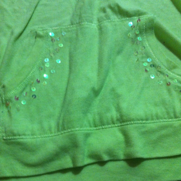 Top - Picture 3 of 3