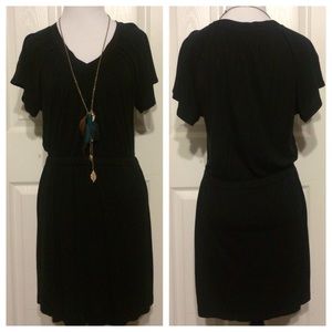 GAP v-neck dress