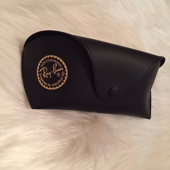Ray Ban case