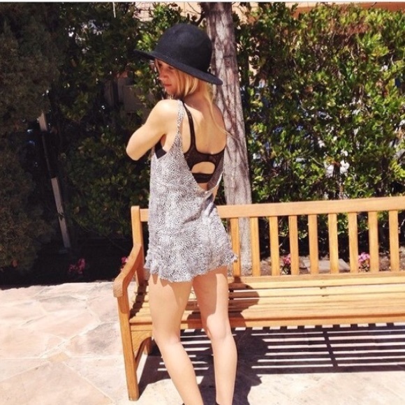 LF romper - Picture 3 of 3