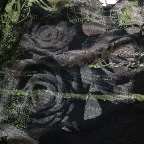 Top - Picture 3 of 3