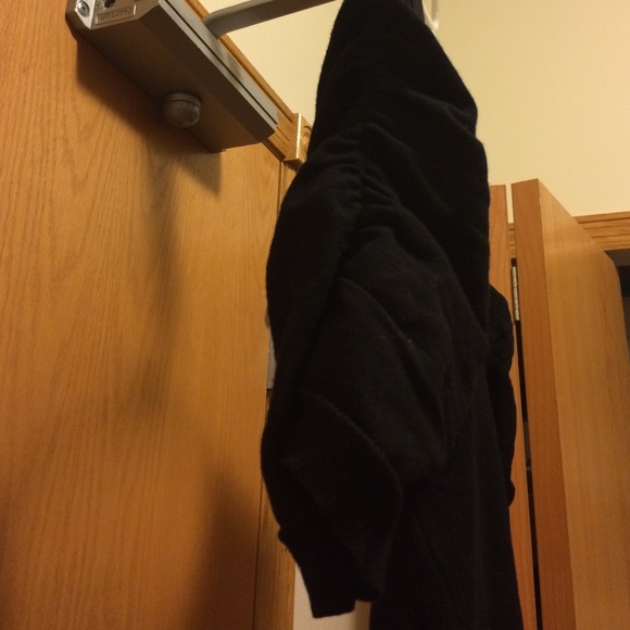 Black gathered 3 quartered sleeve Express sweater - Picture 2 of 2