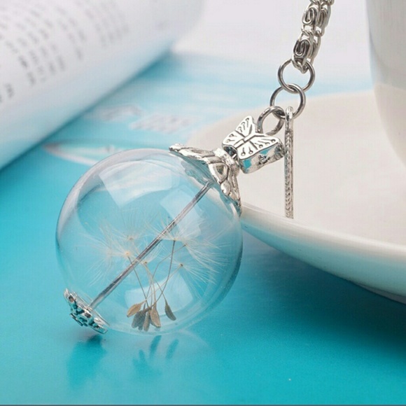 TRADED-Dandelion Seed Make a Wish Necklace Glass - Picture 2 of 4
