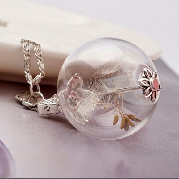 TRADED-Dandelion Seed Make a Wish Necklace Glass - Picture 3 of 4