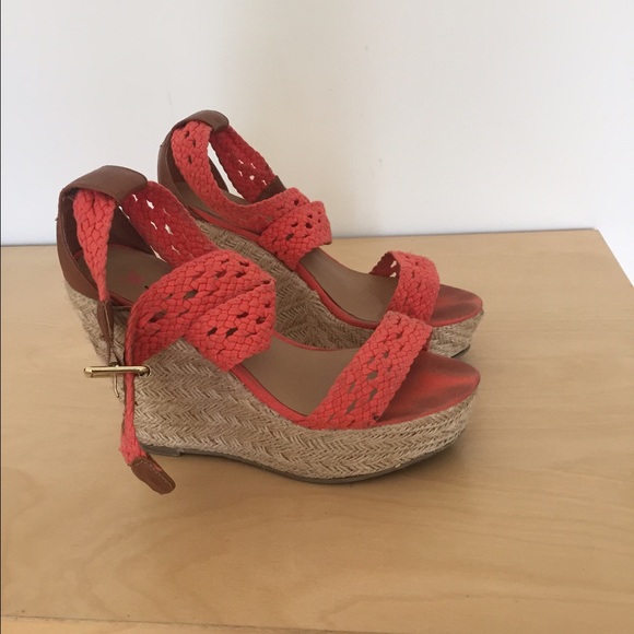 Pink crochet Just Fab wedges.