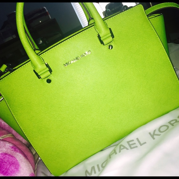 💥SOLD💥Michael Kors Large Selma - Picture 4 of 4