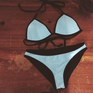 NWOT: TRIANGL Bikini - sky blue