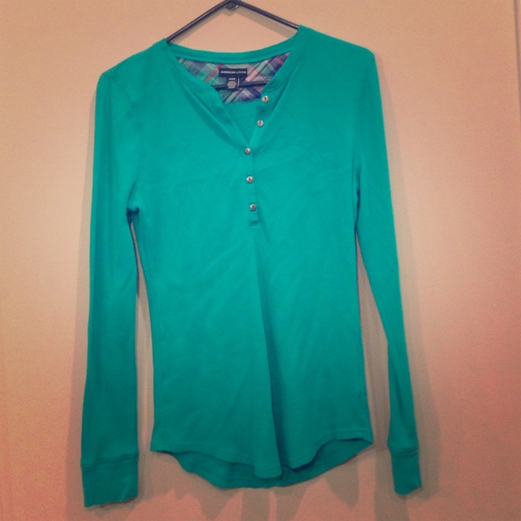 Kelly Green Shirt