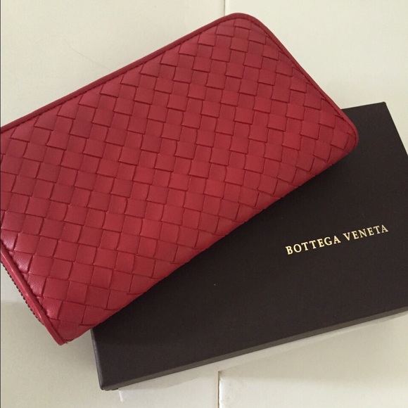 🚫SOLD🚫100%Auth Bottega Veneta Intrecciato Wallet