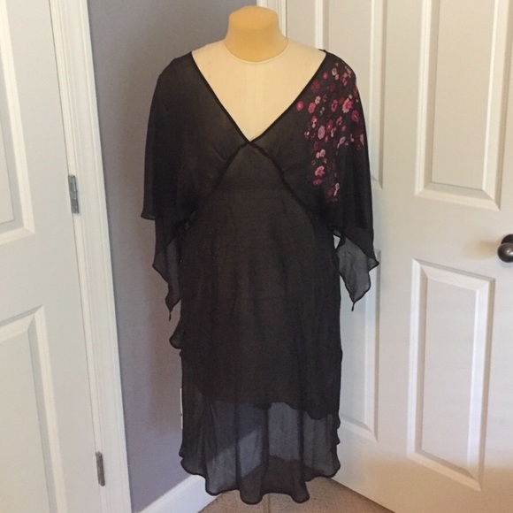 NWOT- Sheer Kimono Flutter Sleeve Floral Dress/Top - Picture 6 of 7